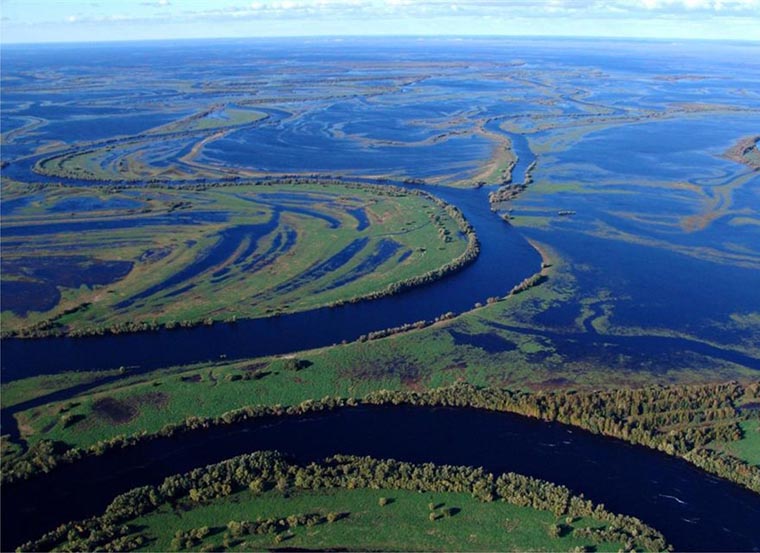 Крупнейшая река России
